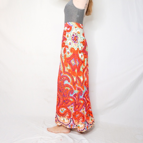 VINTAGE 60s Ornate Color Pattern Maxi Skirt - Picture 4 of 7